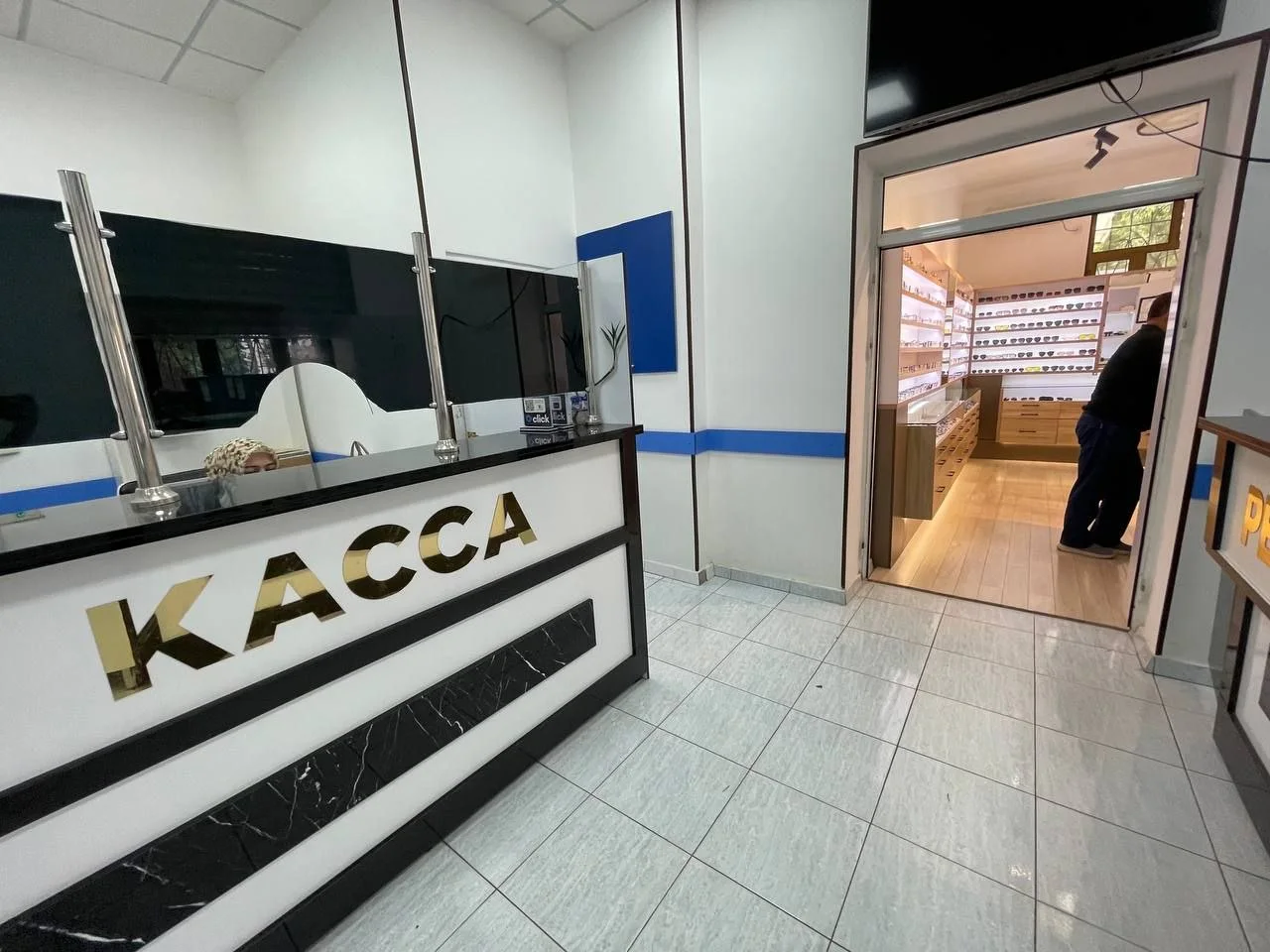 Аренда коммерческого помещения в Яккасарайском районе, 585 м² — Яккасарайский район, фотография 2